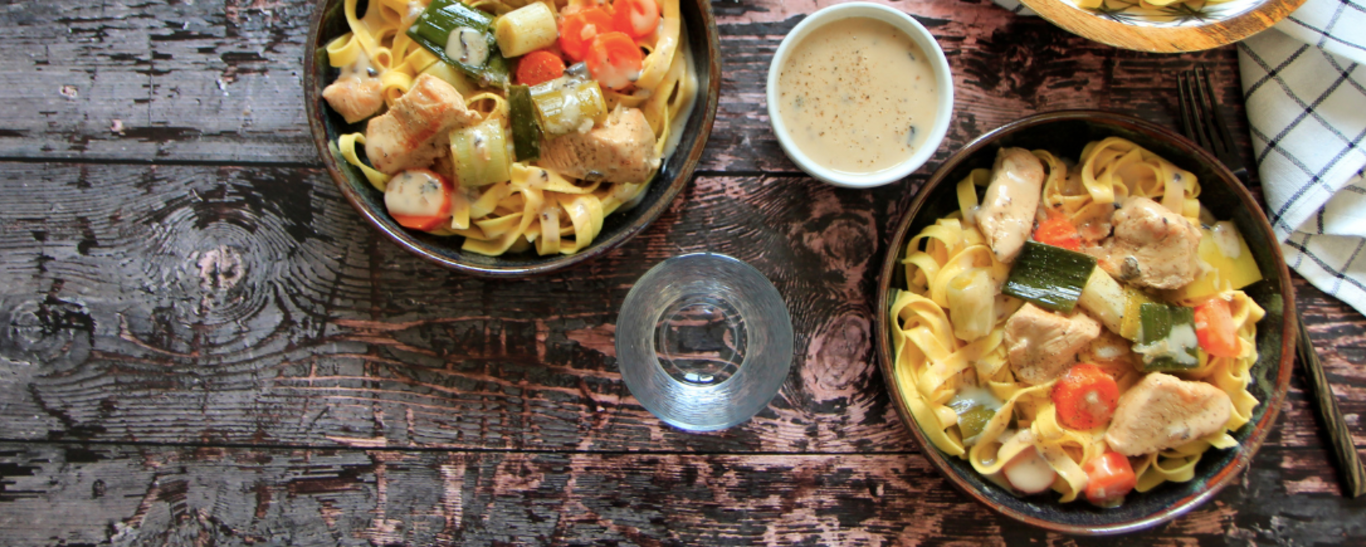 Blanquette de dinde, sauce forestière et tagliatelle fraîche