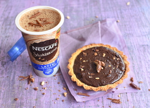 Nescafé Shakissimo Cappucino et mini tartes chocolat pralines