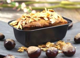Gâteau aux pommes et aux amandes grillées