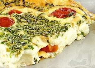 Clafoutis aux tomates cerises et aux herbes fraîches