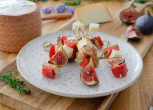 Brochettes de poulet aux figues et au P'tit Basque d'Istara