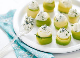 Nids de courgettes et chantilly au Roquefort Société Bio