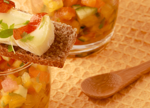 Mouillettes de Brique de Brebis Lou Pérac et Tartare de Légumes d'été