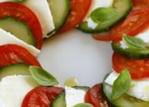 Salade de tomate, concombre et Frais de brebis Lou Pérac
