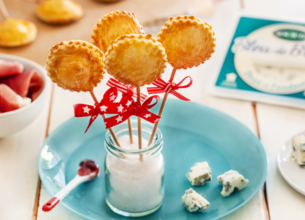 Pie pops au bleu de brebis, jambon et figue