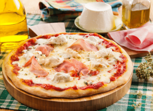 Pizza à La Mozzarella, Ricotta Galbani et Jambon