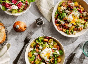 Salade de pommes de terre à la saucisse fumée et au Rondelé noix de Dordogne
