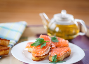 Toasts au saumon fumé et au fromage frais