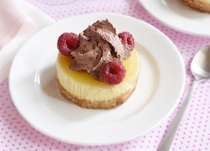 Mini cheesecakes chocolat framboises La Laitière