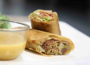 Croustillants de foie gras aux 5 épices, sauce aux agrumes Président