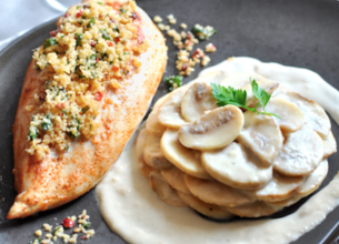 Filet de poulet croustillant et champignons à la crème Bridélice