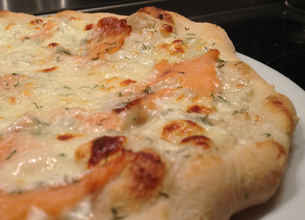 Pizza au saumon fumé 