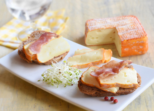 Rouy au bacon et graines germées en tartines