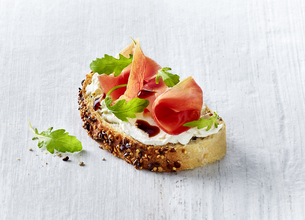 Toast Président Nature, jambon, roquette et velours balsamique