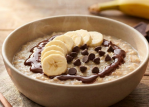 Porridge banane et chocolat