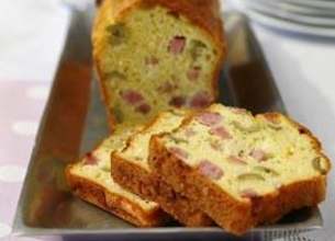 Cake au jambon et aux olives