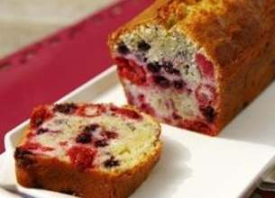 Cake aux fruits rouges