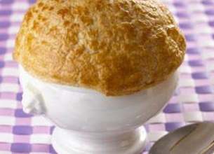 Consommé de volaille aux morilles en croûte