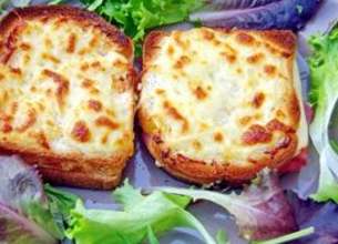 Croque-monsieur sauce béchamel