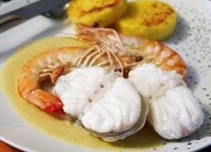 Gambas et lotte en sauce vanillée