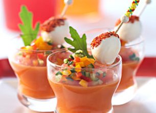 Gaspacho Andalou et Ilots de Mozzarella