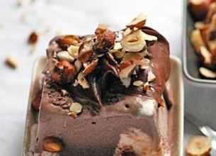 Glace au mascarpone, cacao noisettes