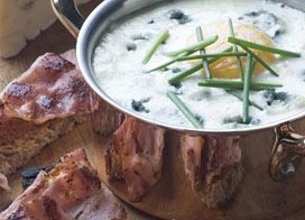 L'œuf cocotte du combalou au roquefort L'œuf cocotte du combalou au roquefort