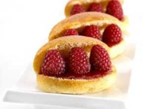 Navettes fourrées aux framboises