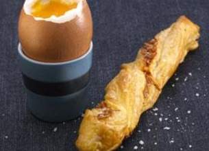 Œuf à la coque et sacristains au comté