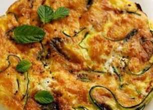 Omelette de courgettes à l’Emmental et à la menthe