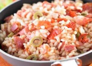 Risotto au bacon et à la tomate