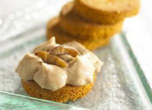 Sablés, mousse de châtaignes, crème à la verveine du Velay