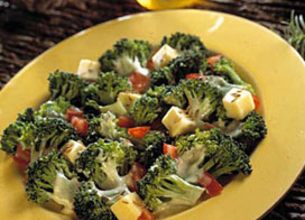 Salade de brocoli au munster et yaourt La Laitière Salade de brocoli au munster et yaourt La Laitière