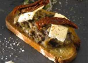 Tartine de caviar d'aubergines aux anchois