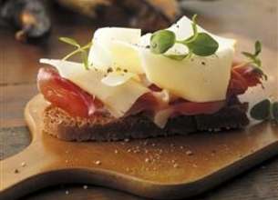 Tartine de jambon de Bayonne et tranches de P’tit Basque Istara