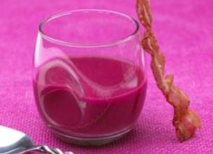 Velouté de betteraves, croustilles de lard