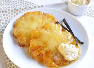 Ananas rôti et vanillé