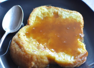 Brioche perdue à la confiture de lait