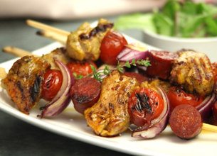 Brochettes de filet mignon de porc à l'Espagnole