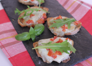 Bruschetta Tomates Mozzarella