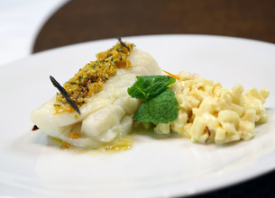Cabillaud poêlé aux 5 saveurs et célerisotto safrané