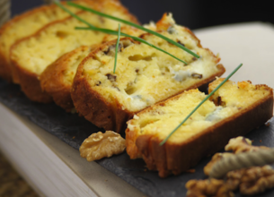 Cake chèvre, jambon et noix