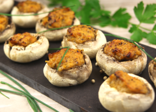 Champignons de Paris farcis au beurre de légumes