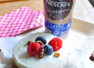 Nescafé Shakissimo et cheesecake aux noix de pécan