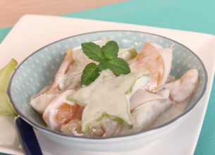 Coupelle de pêches et carambole Coupelle de pêches et carambole