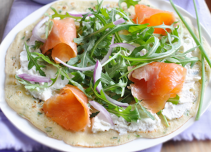 Crêpes au saumon et fines herbes