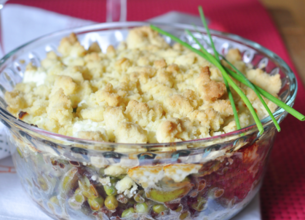 Crumble de chèvre et pois variés