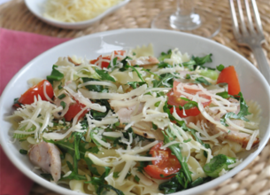 Farfalles au poulet grillé et tomates cerises 