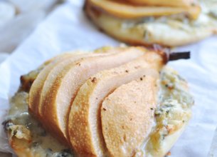 Feuillantines aux poires et à la fourme d'Ambert
