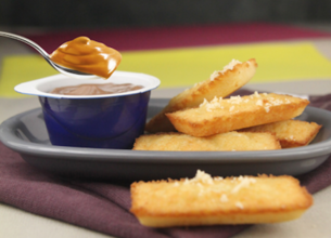 Financiers aux amandes et Velours de crème La Laitière